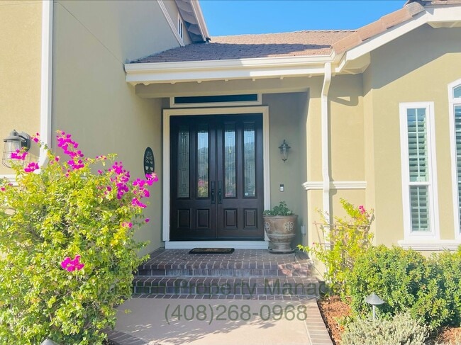 Building Photo - 7000 Sterling Gate Ct