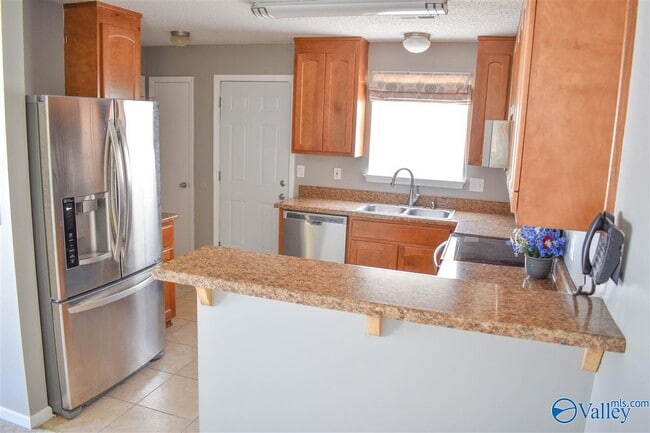 Building Photo - 120 Grey Fawn Trail