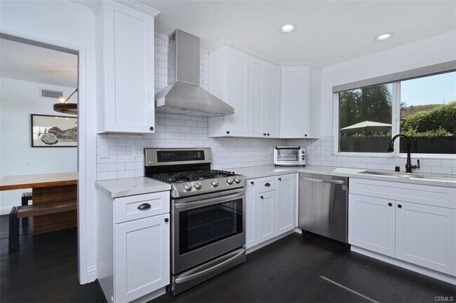 Building Photo - 4364 Oak Glen St