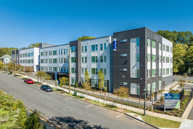 Building Photo - The Vine at Ashley Scholars Landing