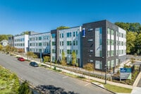 Building Photo - The Vine at Ashley Scholars Landing