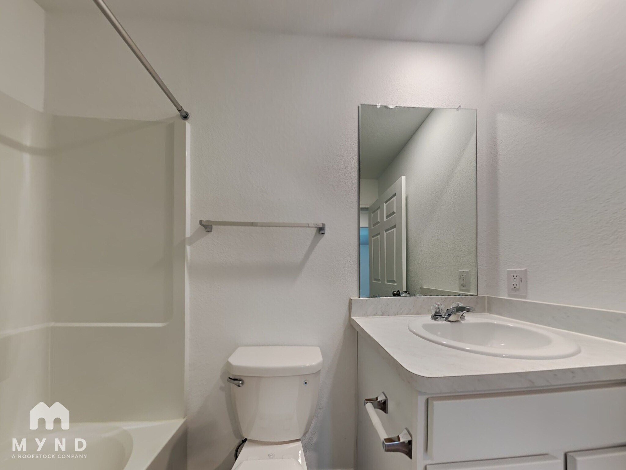 Building Photo - 17584 Rosewood Manor Ln