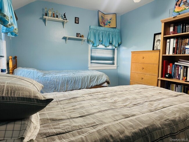 Building Photo - 11 Warton Pl