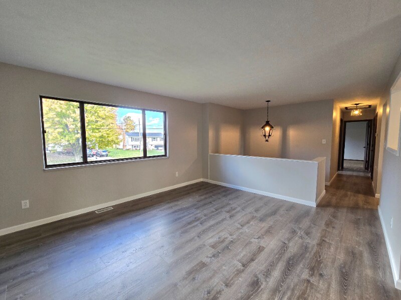 Building Photo - 3856 Magnolia Dr