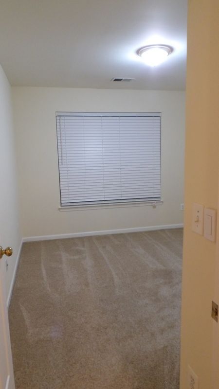 Building Photo - 47086 Garrett Pl