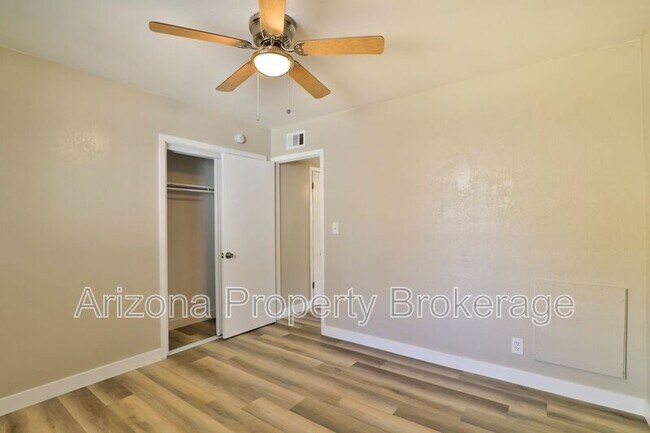 Building Photo - 2323 S College Ave