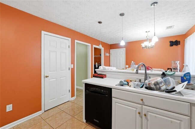 Building Photo - 2833 Loral Pines Dr NW