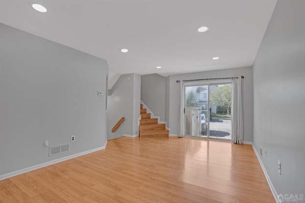 Building Photo - 1090 Schmidt Ln