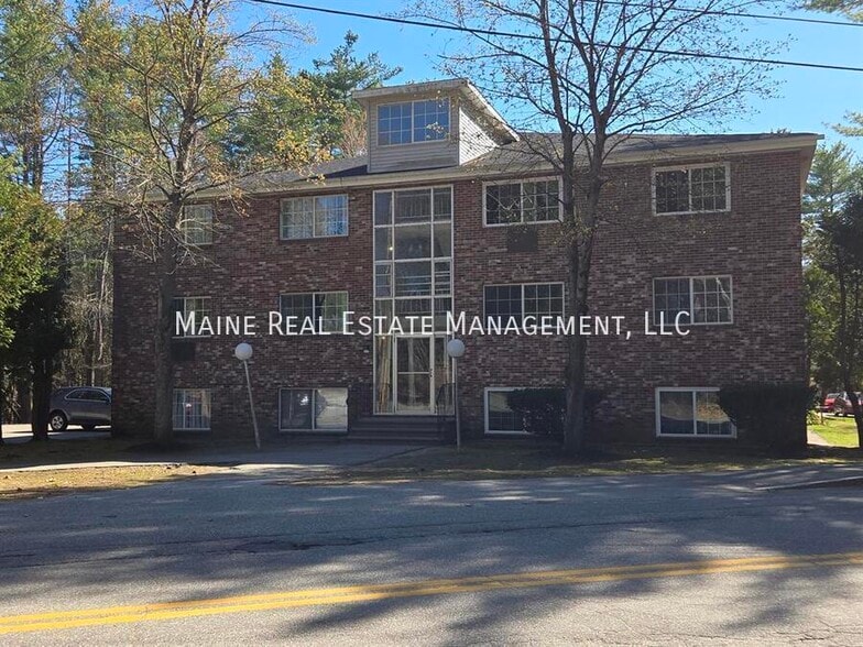 Building Photo - 10 Tall Pines Dr