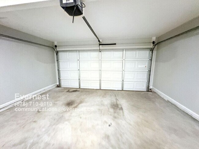 Building Photo - 5328 Hanover St