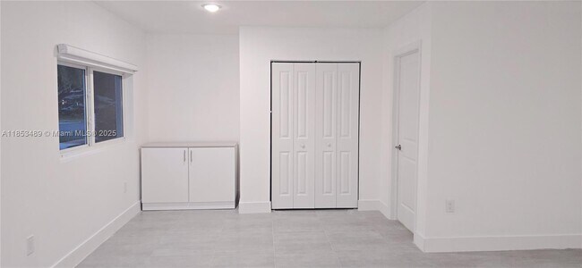 Building Photo - 11700 NW 15th Ct