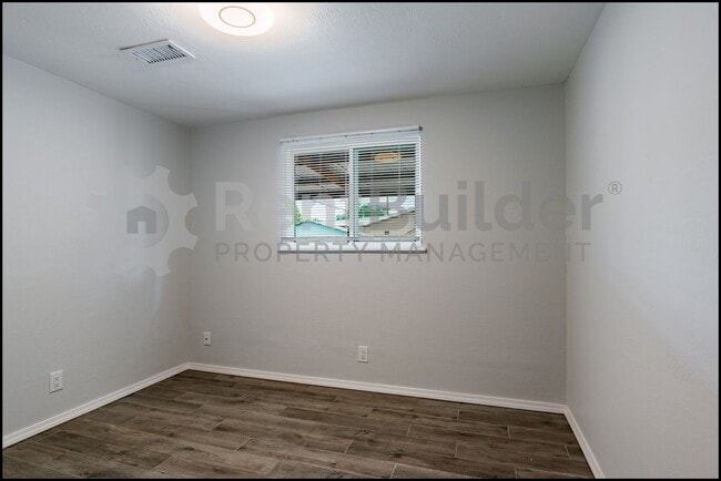 Building Photo - LEASE PENDING