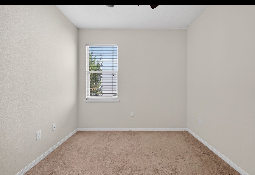 Building Photo - 3263 Olivera Way