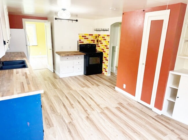 Building Photo - 2821 NW Costa Vida Wy