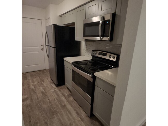 Building Photo - 2677 Gessner Rd