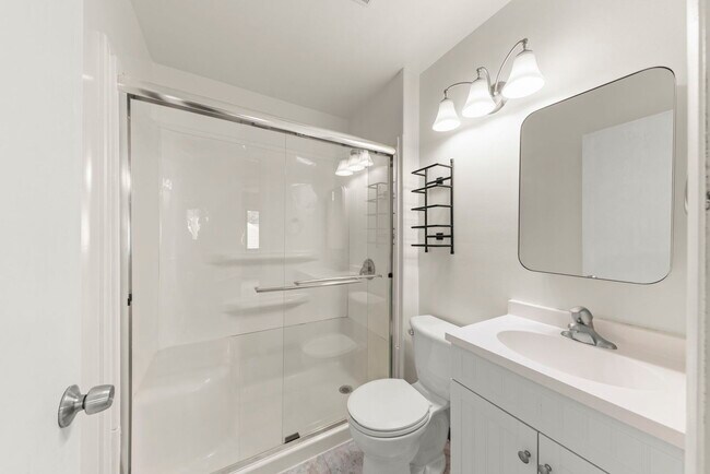Building Photo - 1416 Sunnybrook Dr