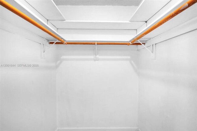 Building Photo - 535 NW 44th Ave