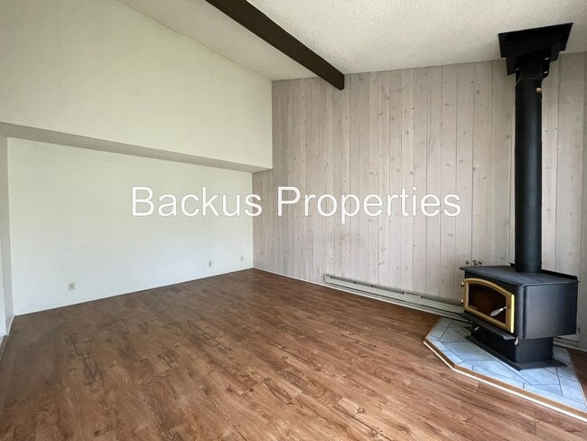 Building Photo - 18725 Vasquez Ct