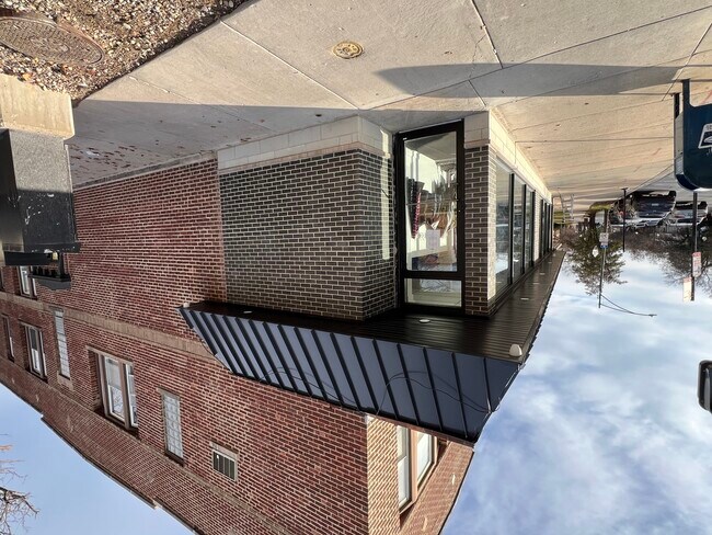 Building Photo - 4404 N Melvina Ave