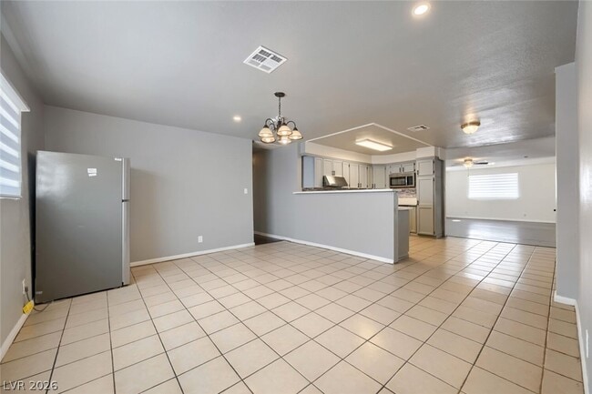 Building Photo - 6512 Evergreen Ave