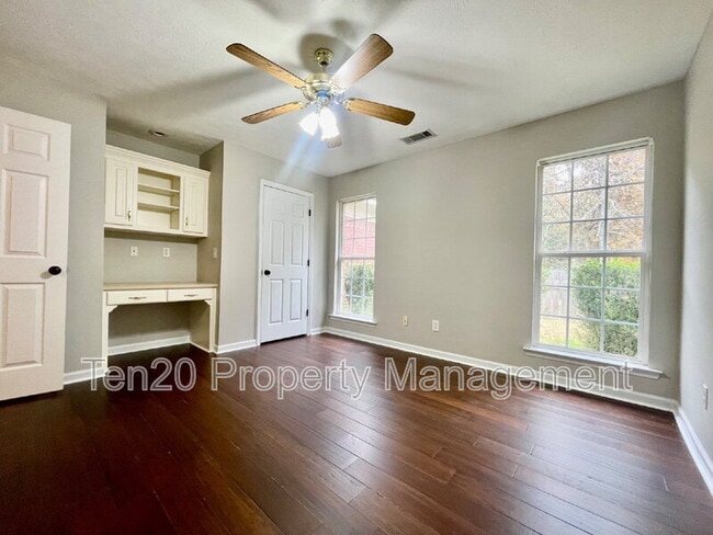 Building Photo - 177 Richardson Rd