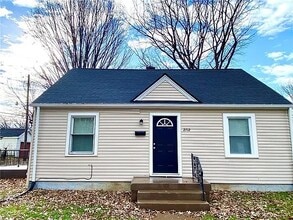 Building Photo - 2712 Melbourne Ave