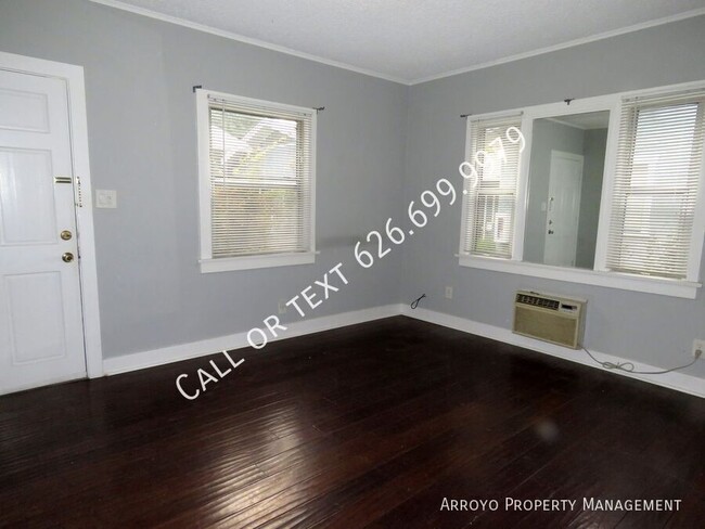 Building Photo - Cute One Bedroom House in Monrovia