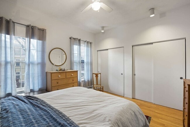 Building Photo - 26 Bigelow St