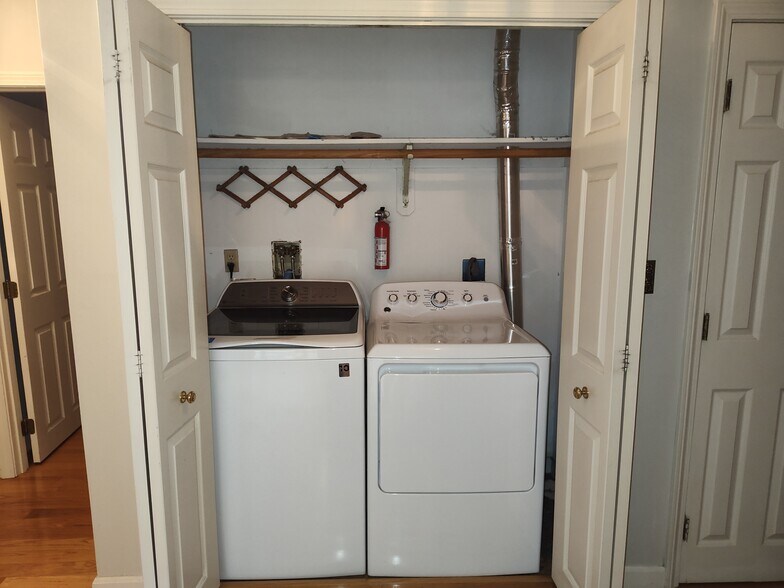 laundry - 40 Greenleaf St