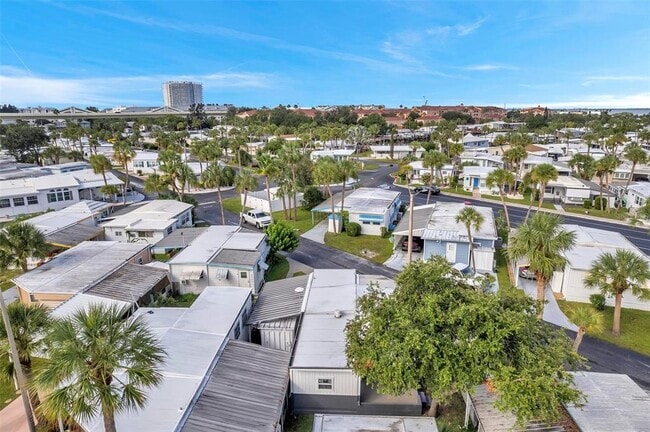 Building Photo - 4851 W Gandy Blvd