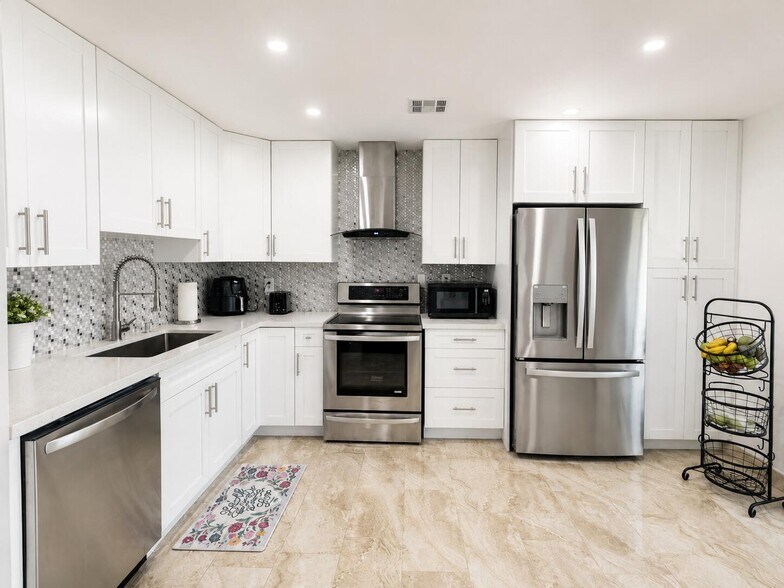 Building Photo - 4918 Alder Dr