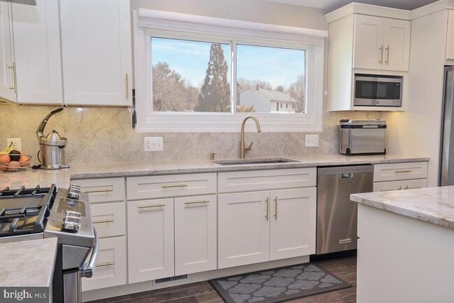 Building Photo - 3301 Garrison Farms Rd