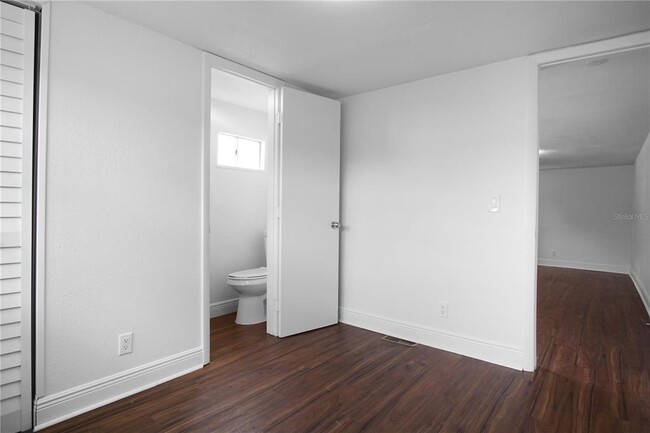 Building Photo - 26 Forest Dr