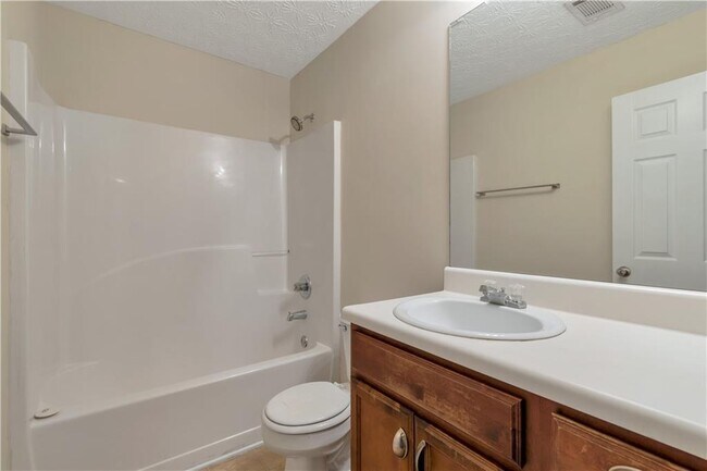 Building Photo - 3168 Meadow Point Dr