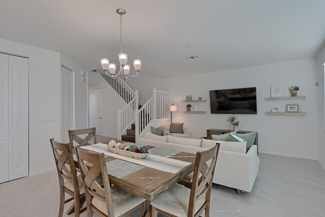 Building Photo - 12937 Trevi Isle
