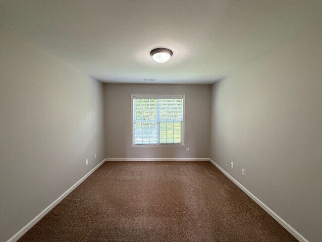 Building Photo - 5813 Huckleberry Ct
