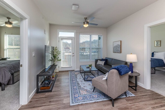 Building Photo - 1001 Marshall Ave