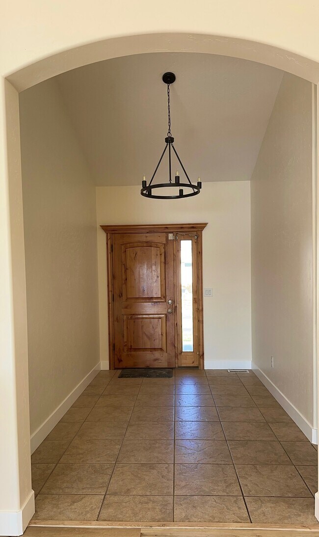 Building Photo - 228 Delgada Ln