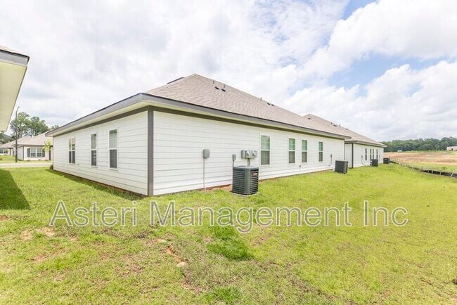 Building Photo - 2141 Houston Lake Rd