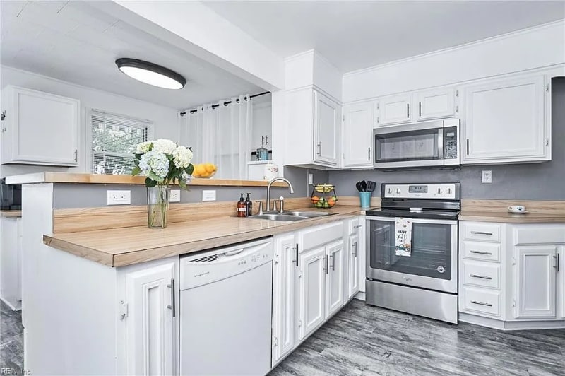 Building Photo - 3465 E Bonner Dr