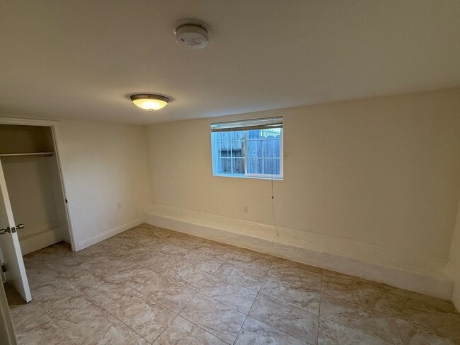Building Photo - 2-Bedroom Apartment in Central Richmond