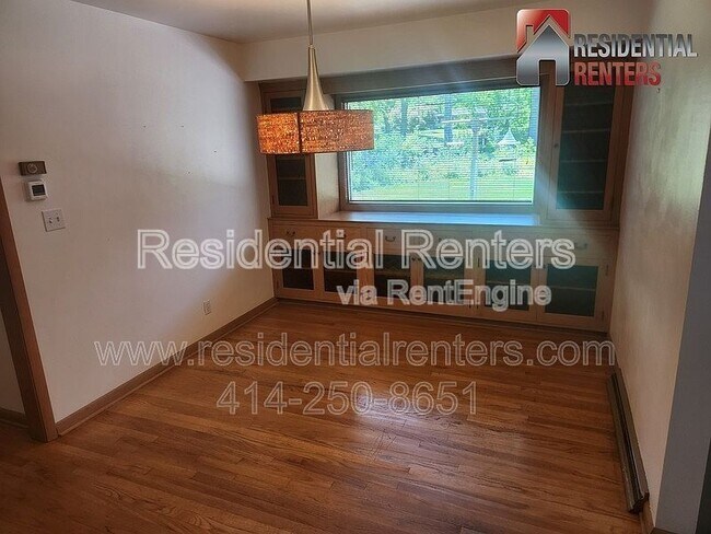 Building Photo - 15205 Merrie Cir