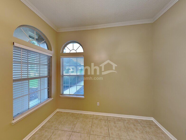 Building Photo - 4770 Mountain Breeze Ct S