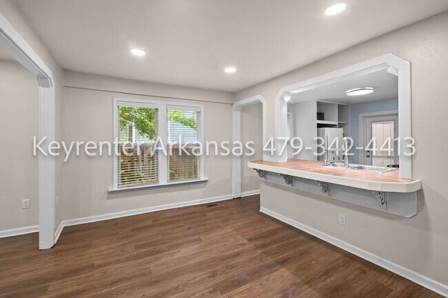 Building Photo - Classic Fayetteville Charm Near Dickson Street with Stunning Outdoor Space