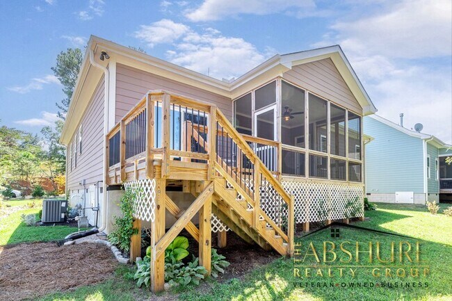 Building Photo - 109 Buck Johnson St