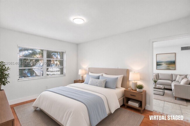 Building Photo - 14013 SW 90th Ave