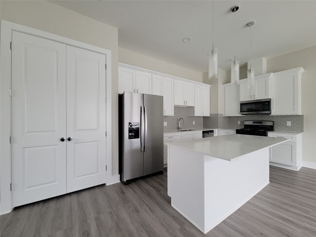 Building Photo - 8316 Curry Rd