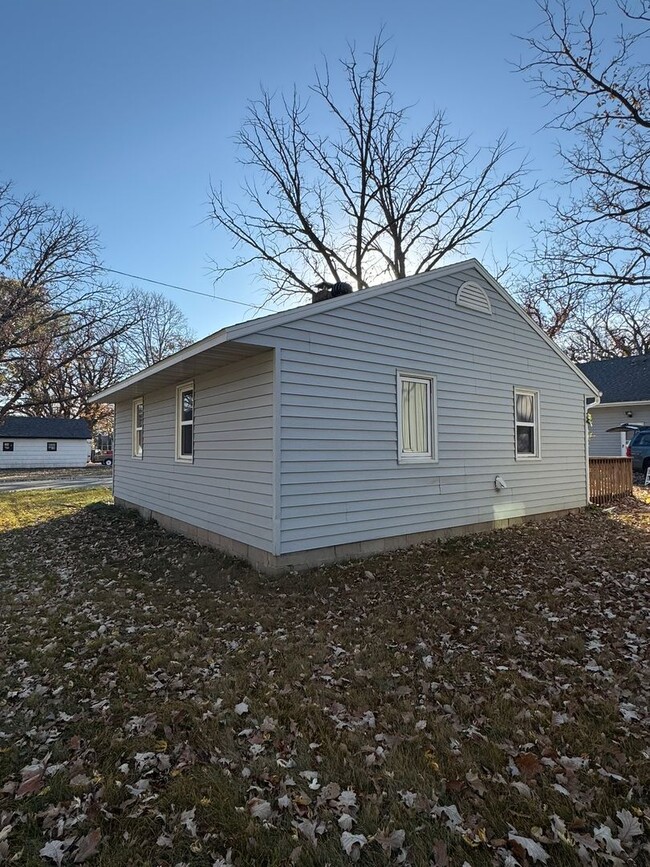 Building Photo - Waite Park