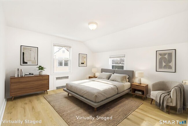 Building Photo - 783 Quaker Ln S