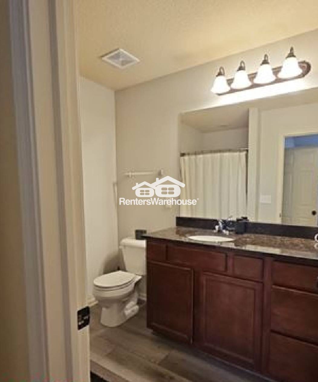 Building Photo - 165 SE Pleasant View Dr